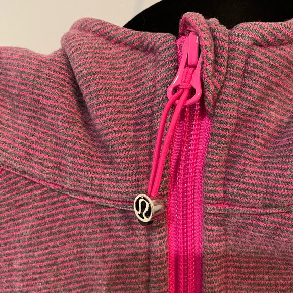 OG Lululemon Scuba! - Picture 4 of 5